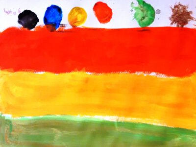 Kinderbild mit Farbstreifen und Punkten